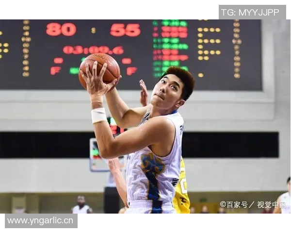 吴冠希：从篮球新星到职业生涯巅峰的蜕变与成长之路